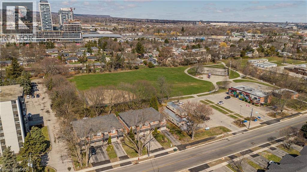 2121 PROSPECT Street - Image 2