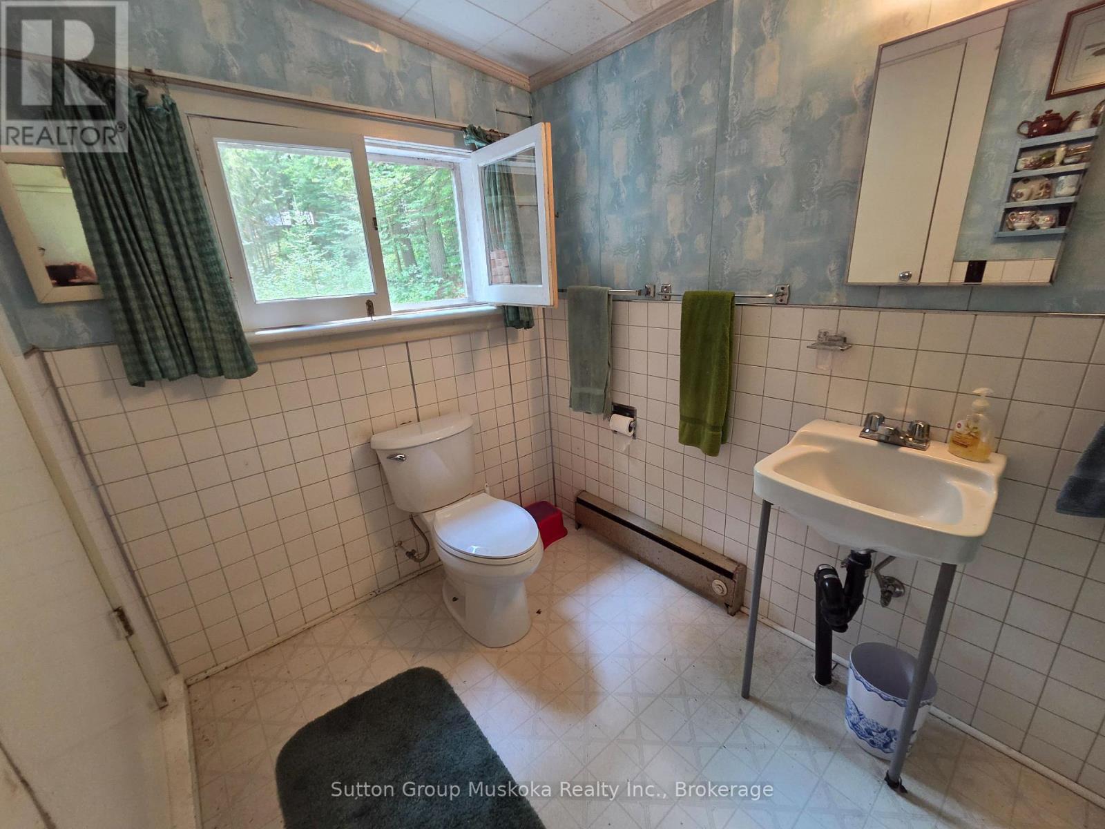 699 SOUTH MARY LAKE ROAD - 25