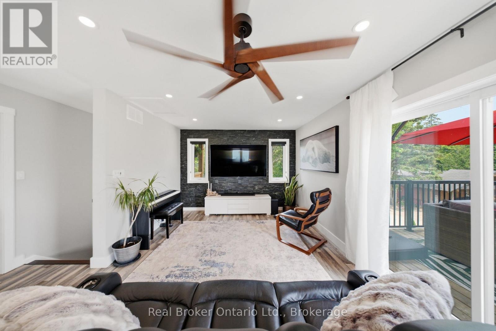 112 TAMARAC ROAD - Image 24