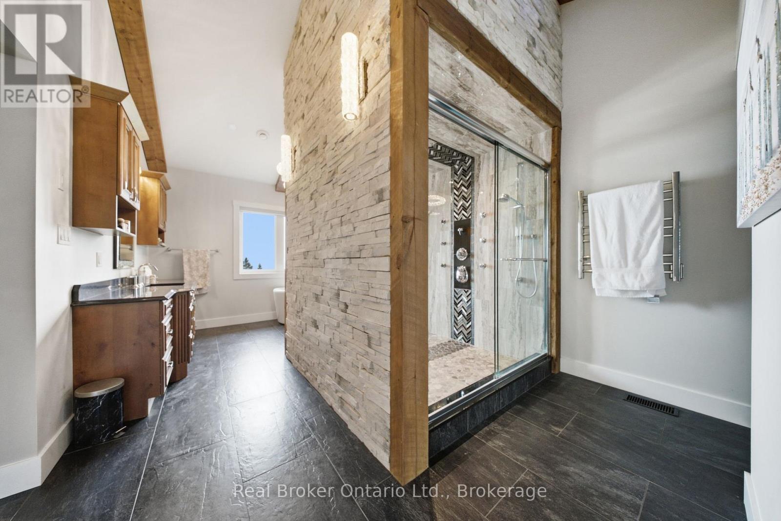 112 TAMARAC ROAD - Image 29
