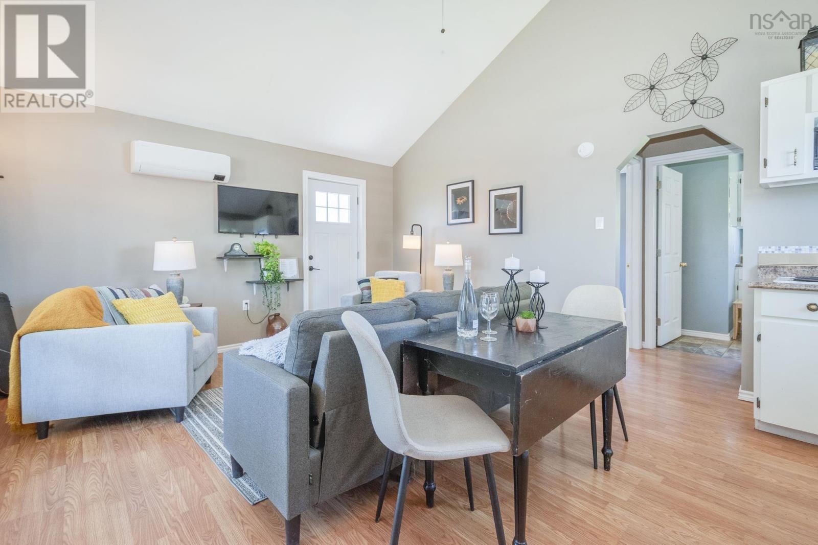 170 Oak Street - 5
