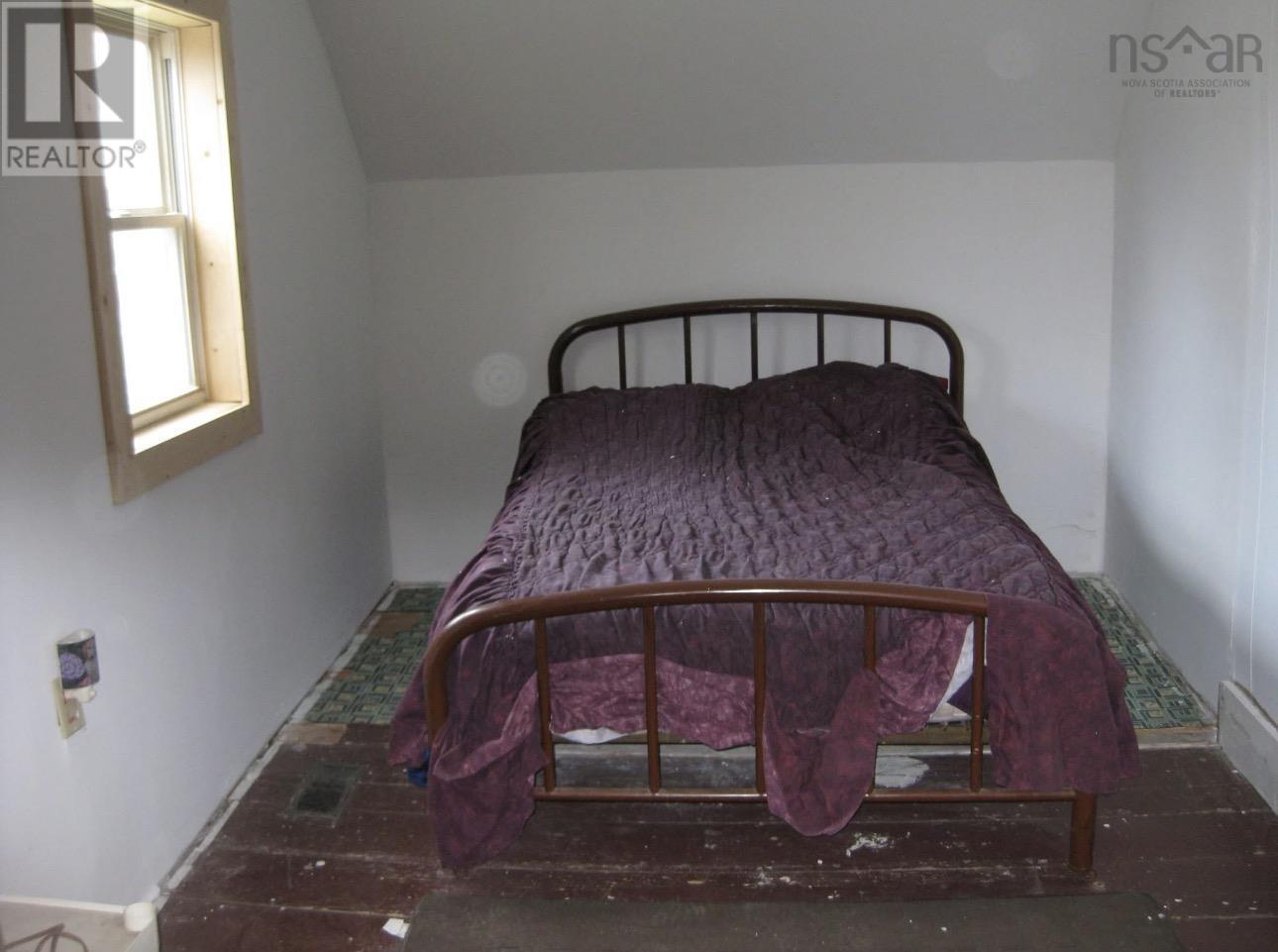 5 Strickland Road - 3