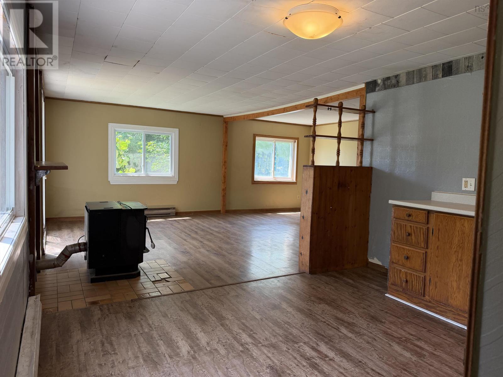 3561 Gairloch Road - 18