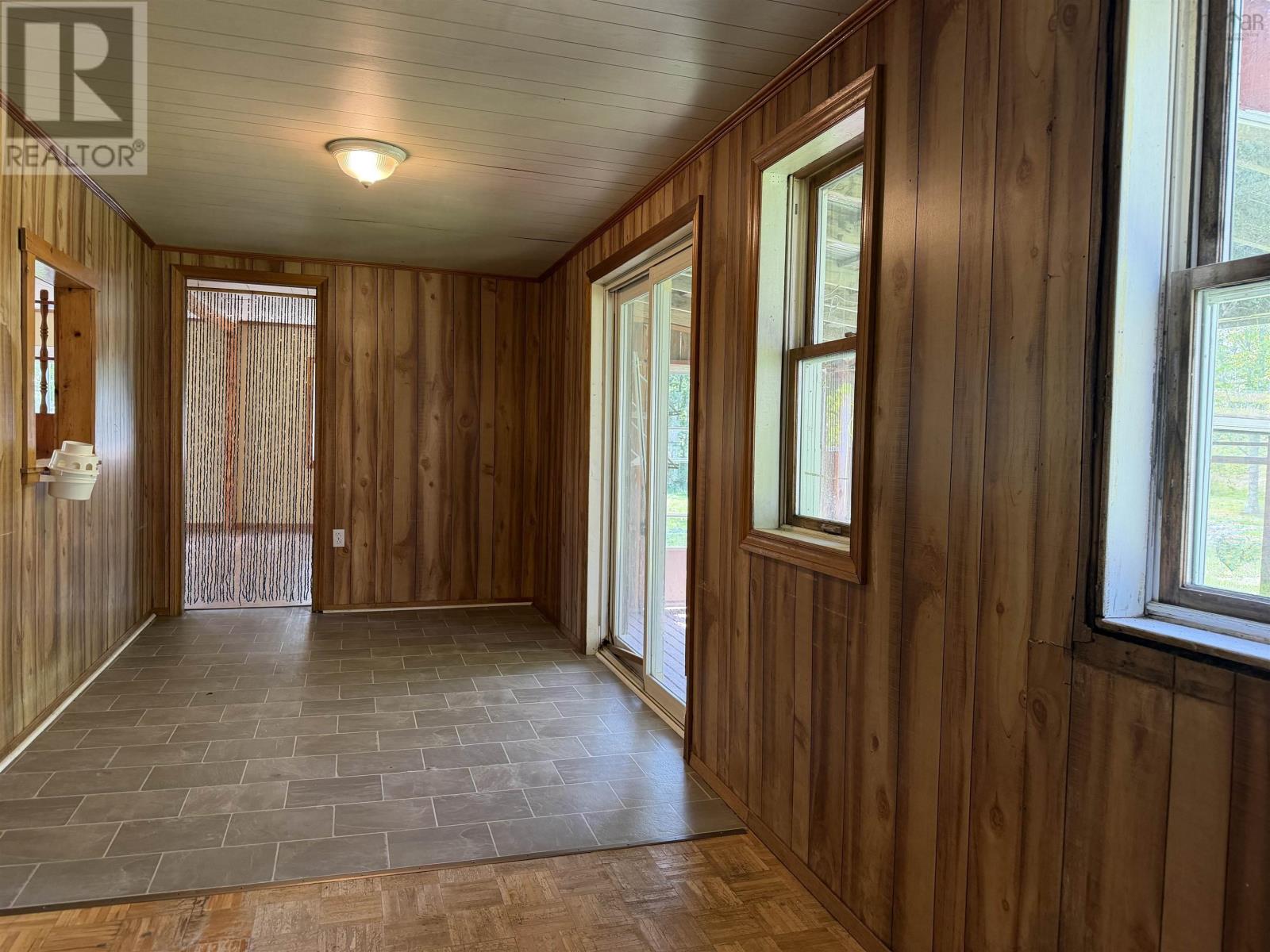 3561 Gairloch Road - 23