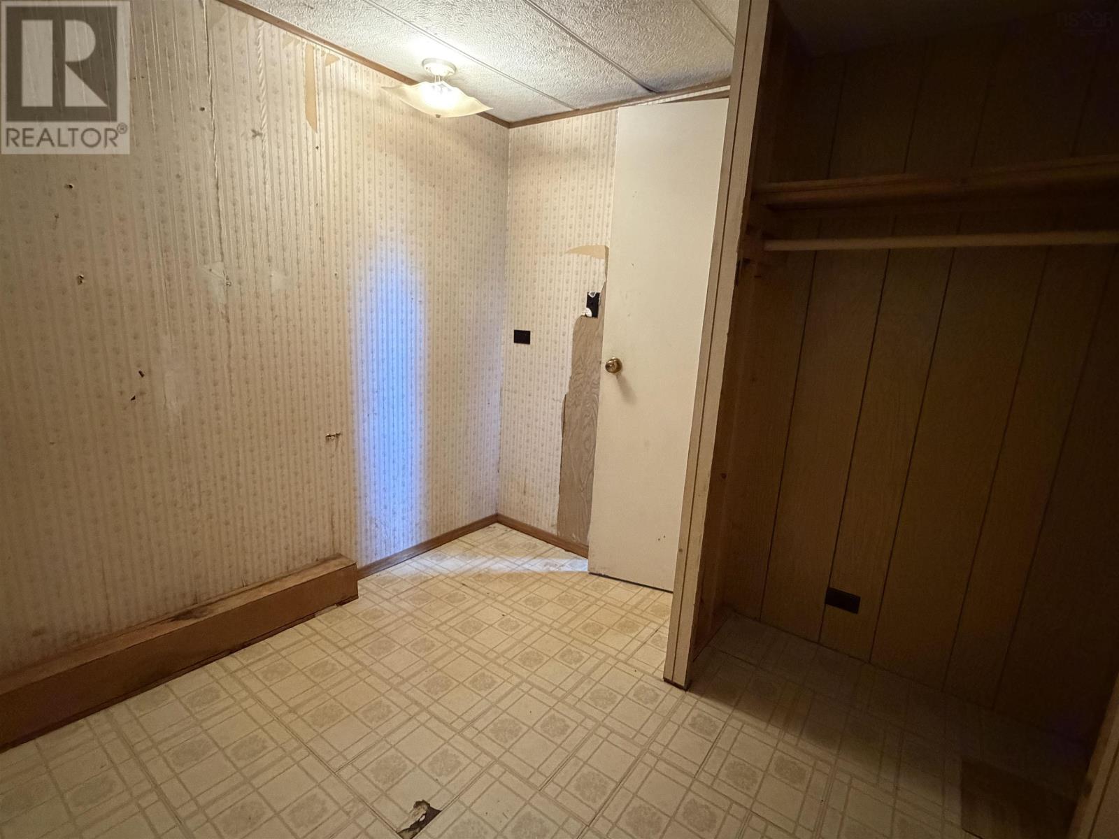 3561 Gairloch Road - 29