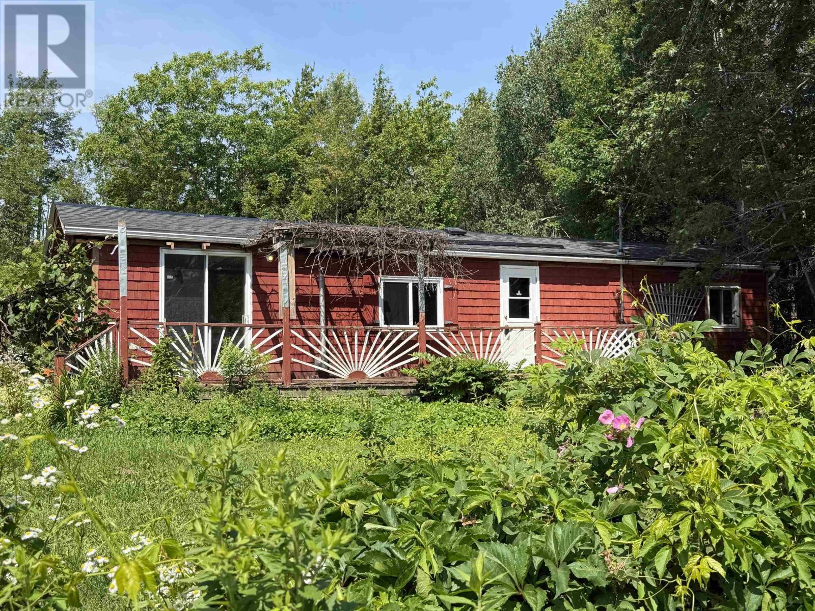 3561 Gairloch Road - 1