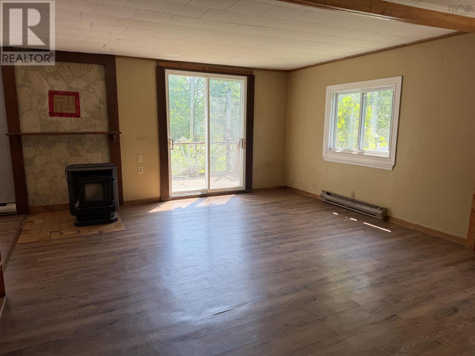 3561 Gairloch Road - 20