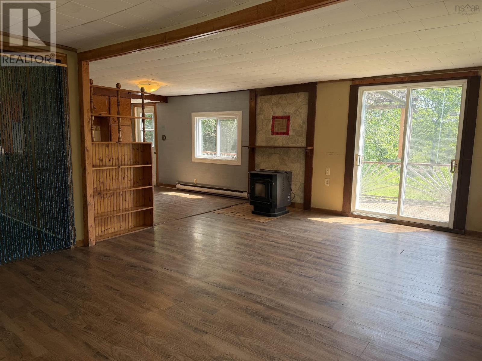3561 Gairloch Road - 19