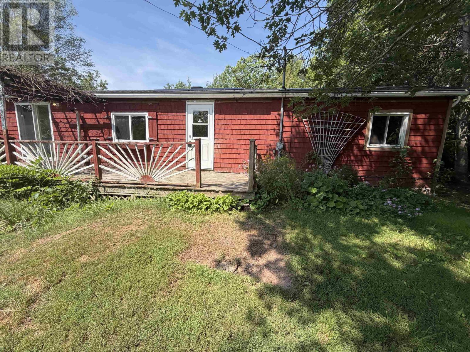 3561 Gairloch Road - 35