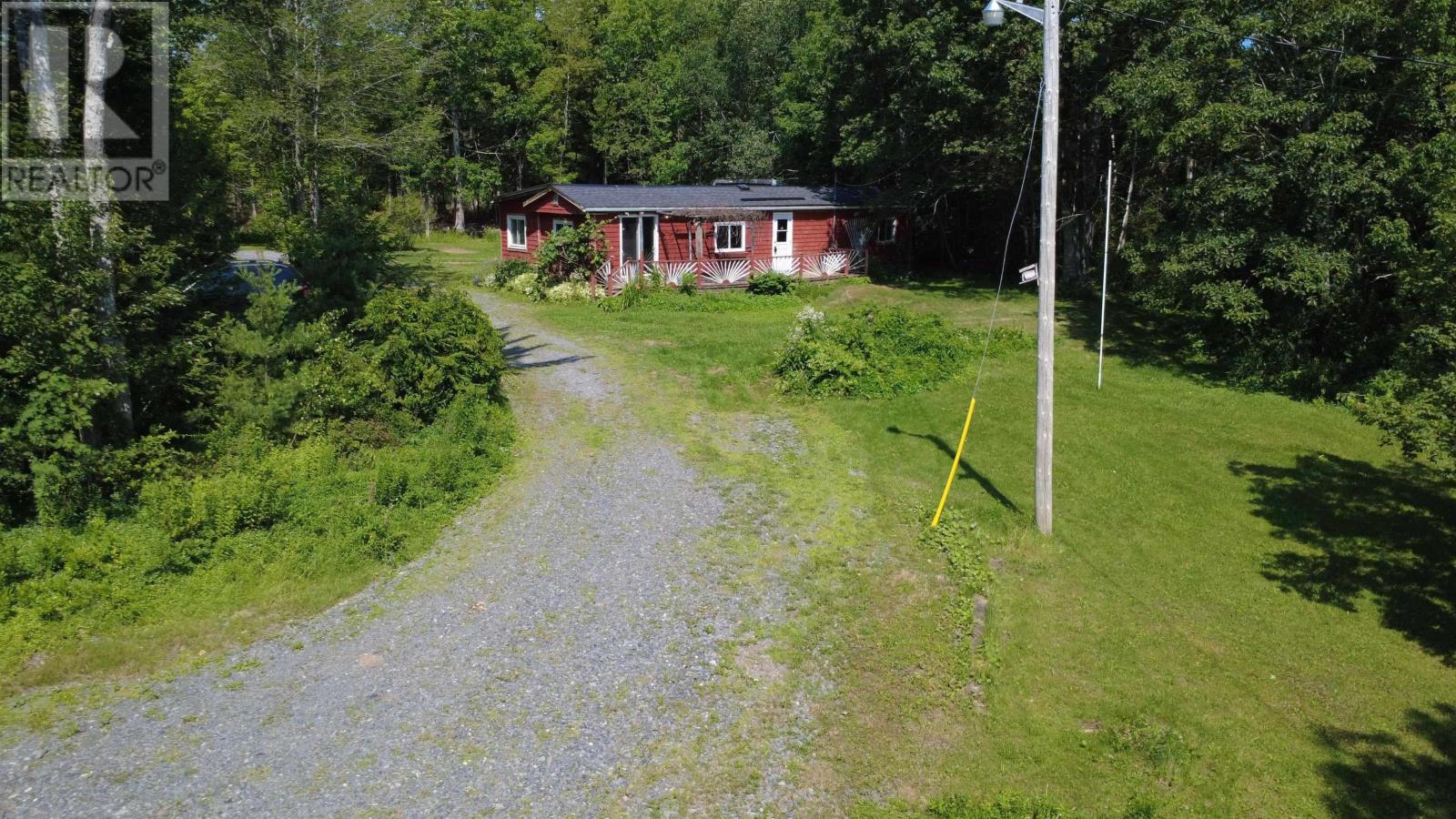 3561 Gairloch Road - 40