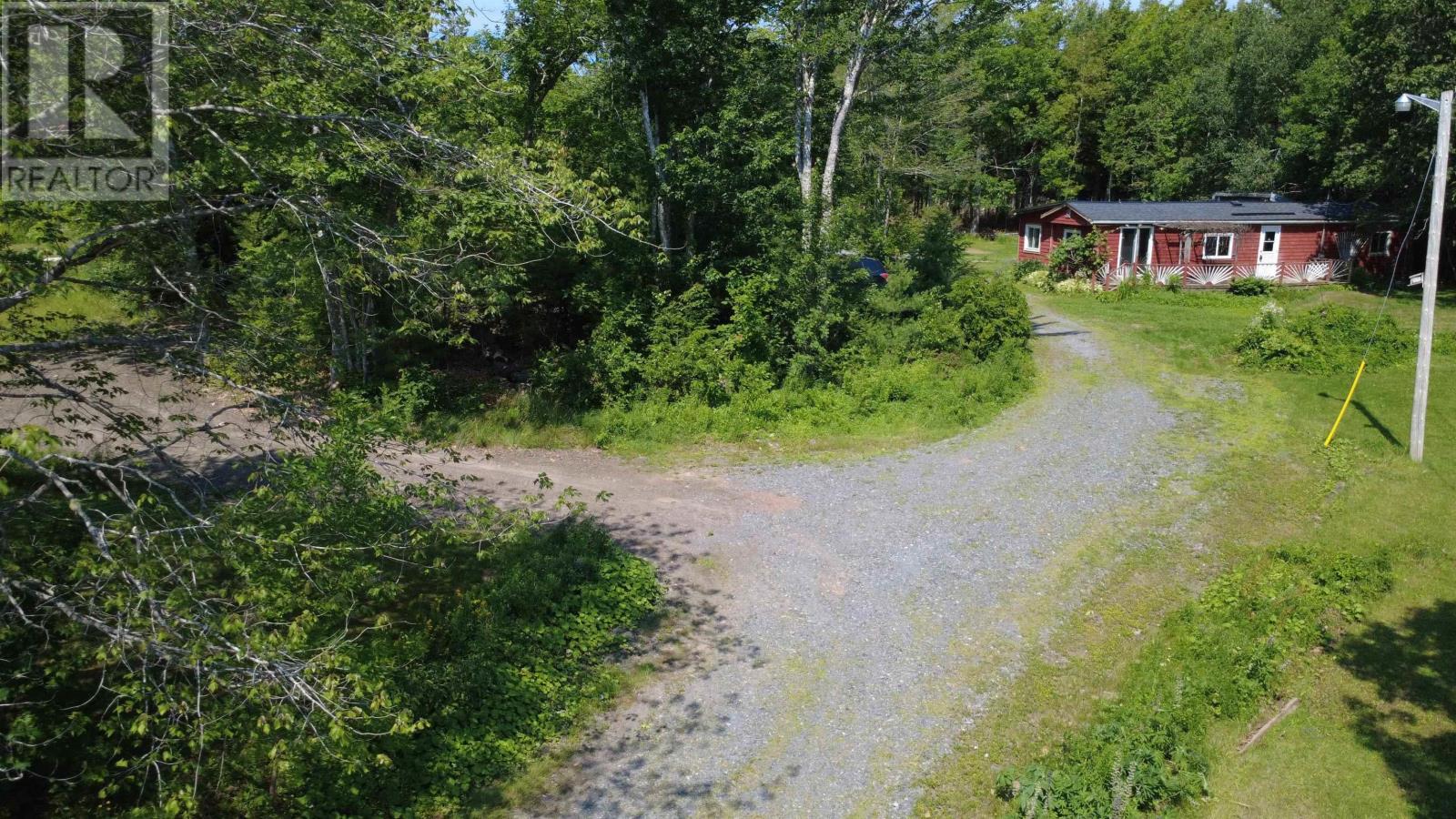 3561 Gairloch Road - 38
