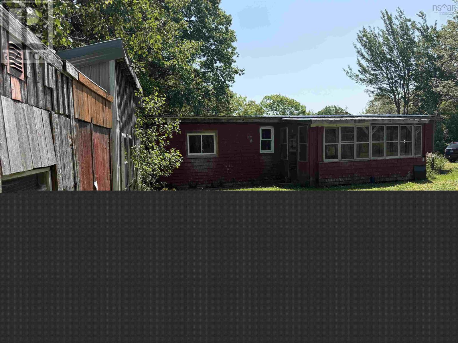 3561 Gairloch Road - Image 45