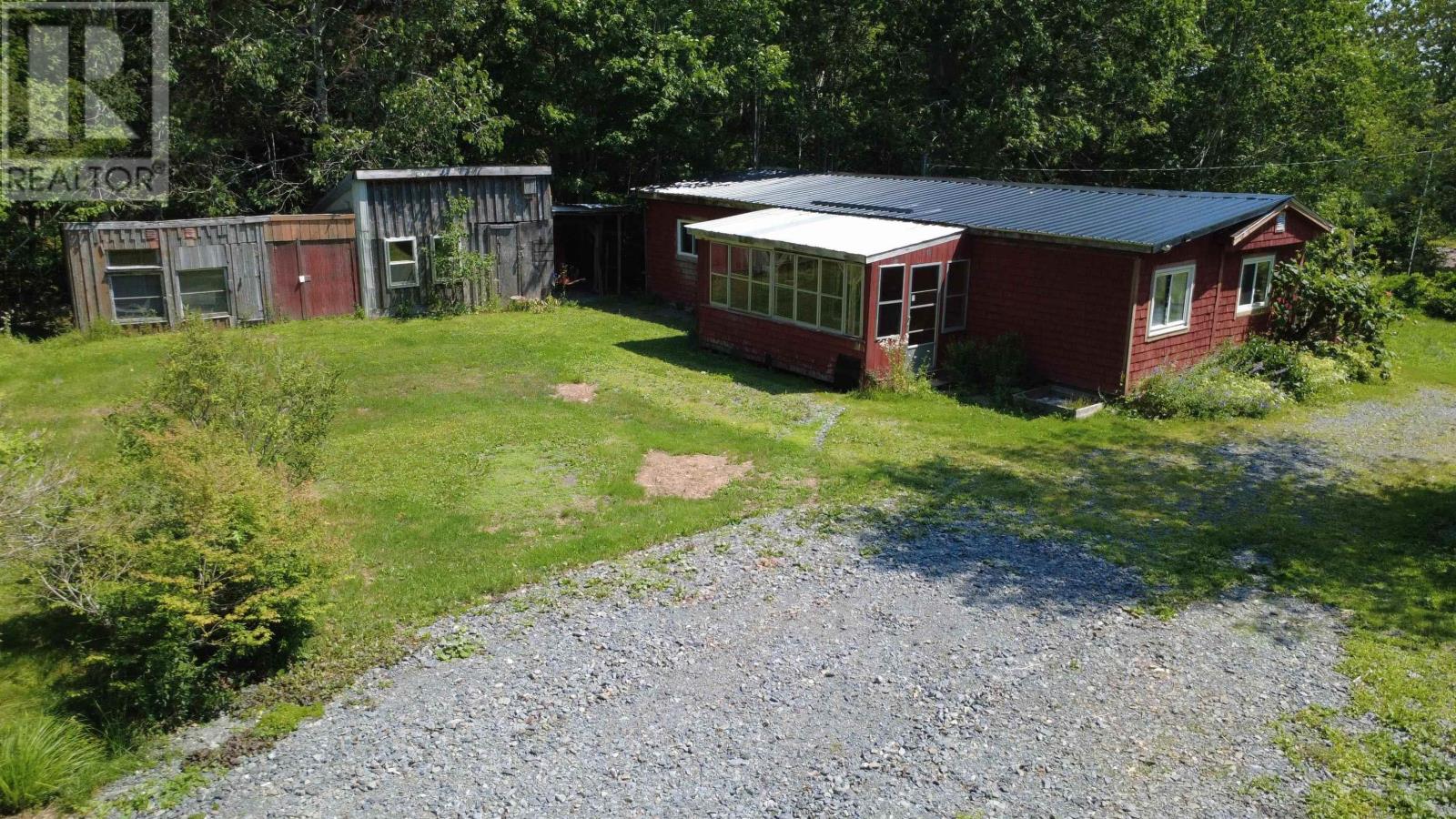 3561 Gairloch Road - 43