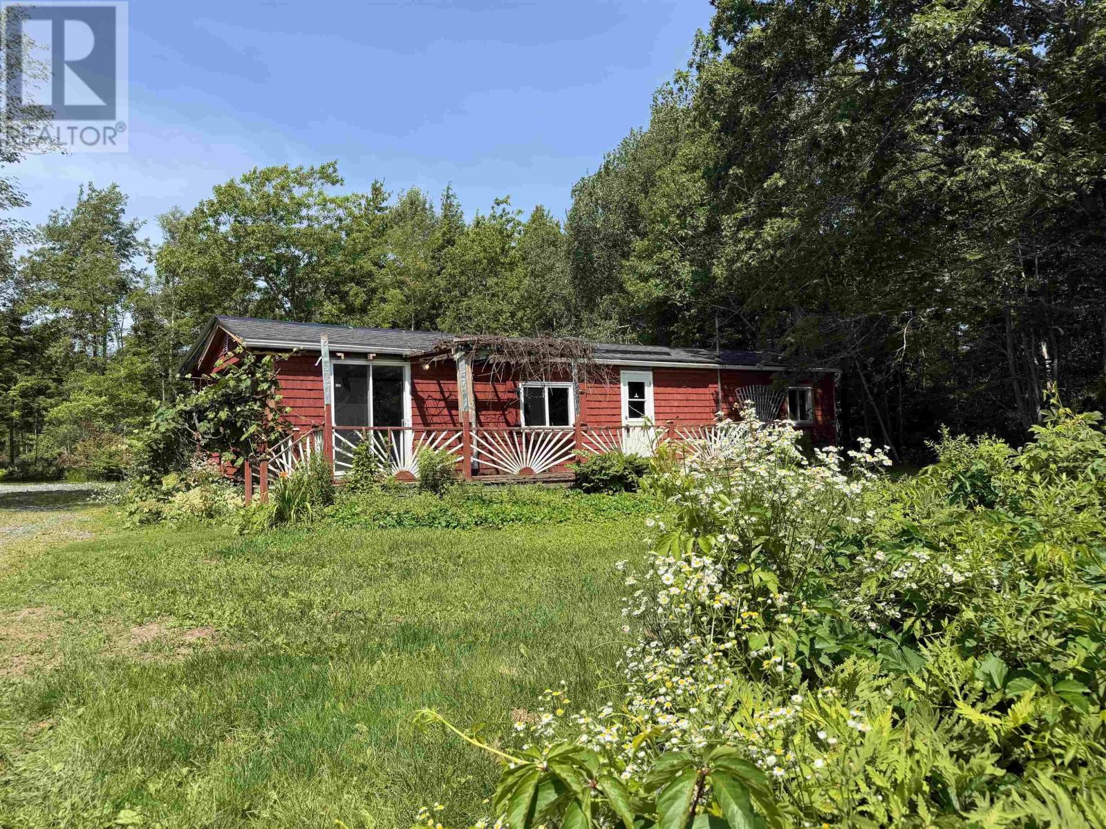 3561 Gairloch Road - 34