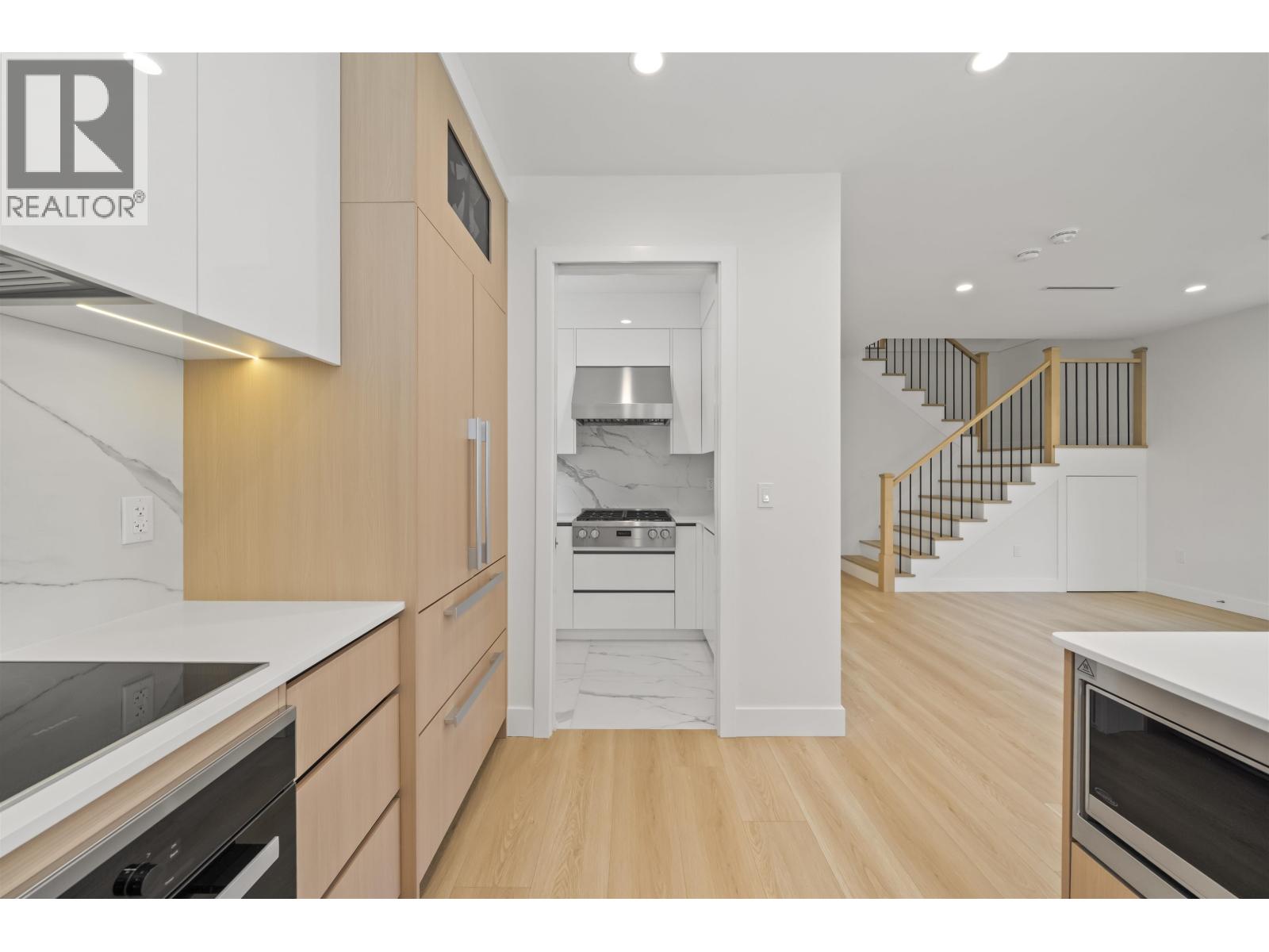 4 Bed, 4 Bath House for Sale in Richmond – 6726 FRANCIS ROAD, Richmond – MLS# R3147638 - Image 12