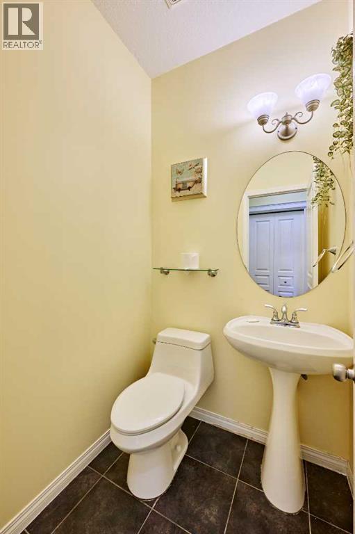 62 Crestmont Drive SW - Image 25