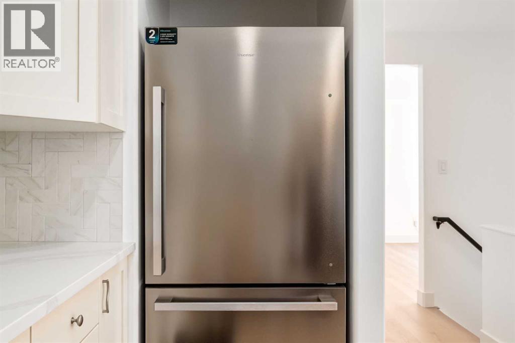 4503 75 Street NW - 42