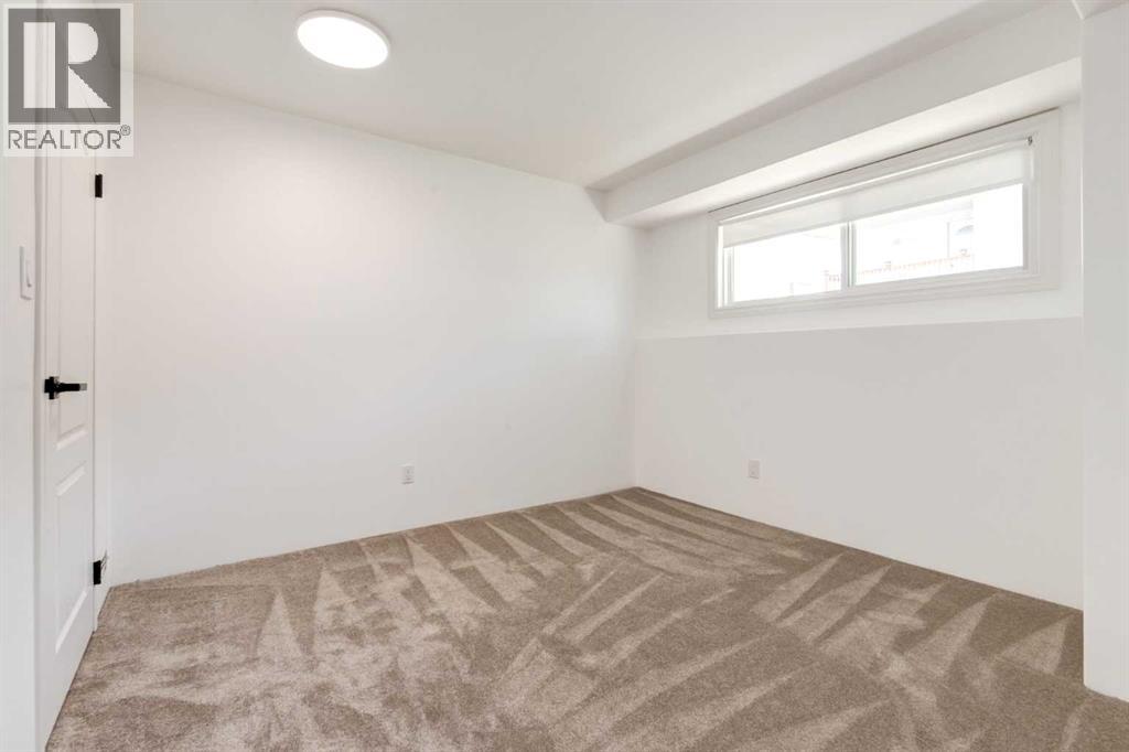 4503 75 Street NW - 31