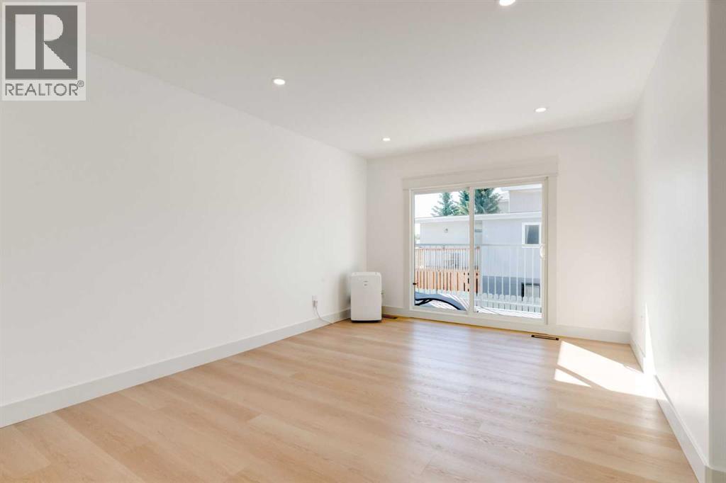 4503 75 Street NW - 21