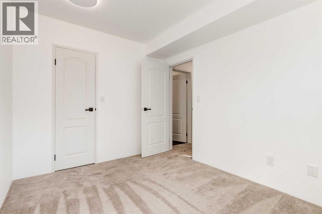 4503 75 Street NW - 26
