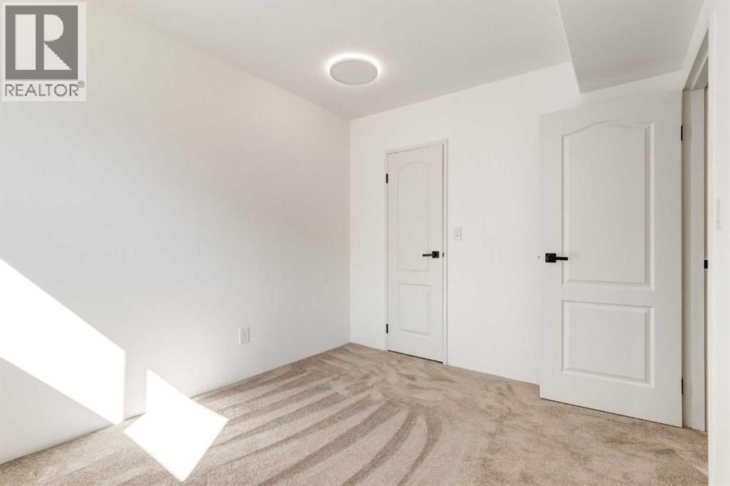 4503 75 Street NW - 27