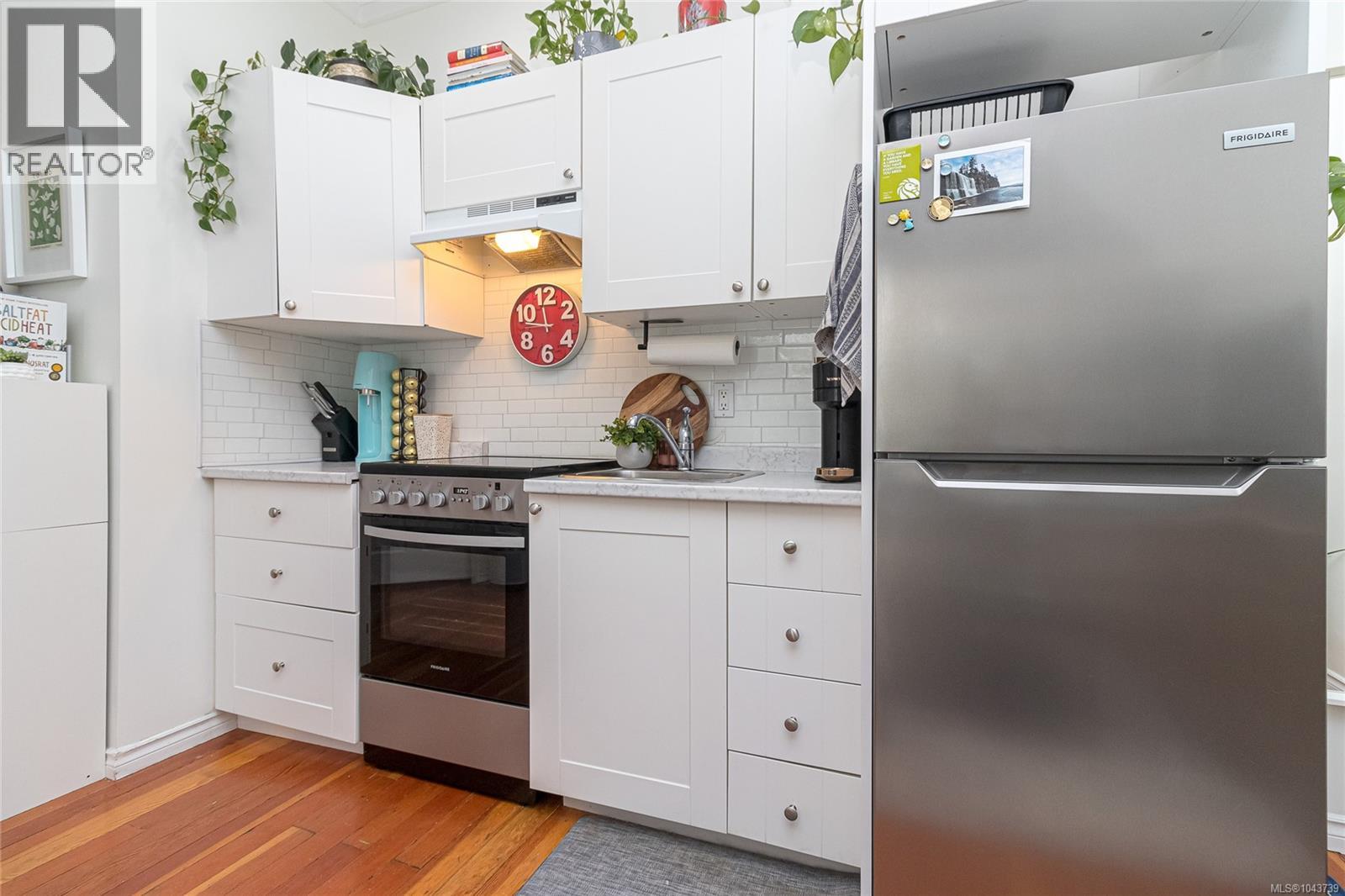#102 1120 Richardson St - 12