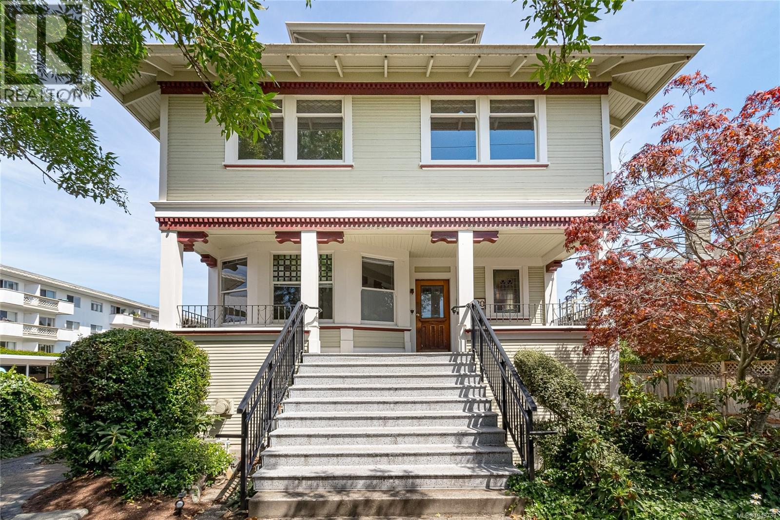 #102 1120 Richardson St - 2