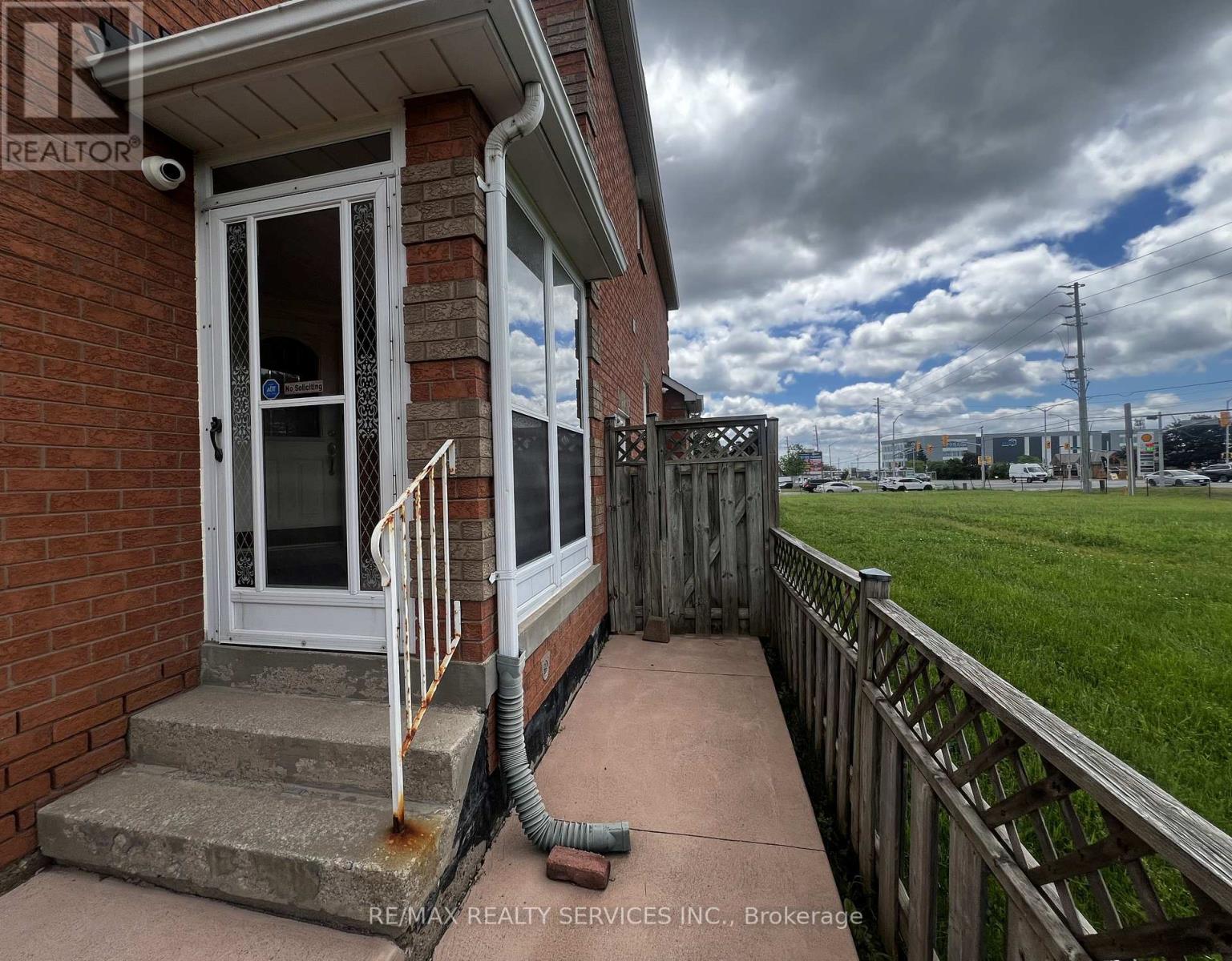 59 STANWELL DRIVE - 11
