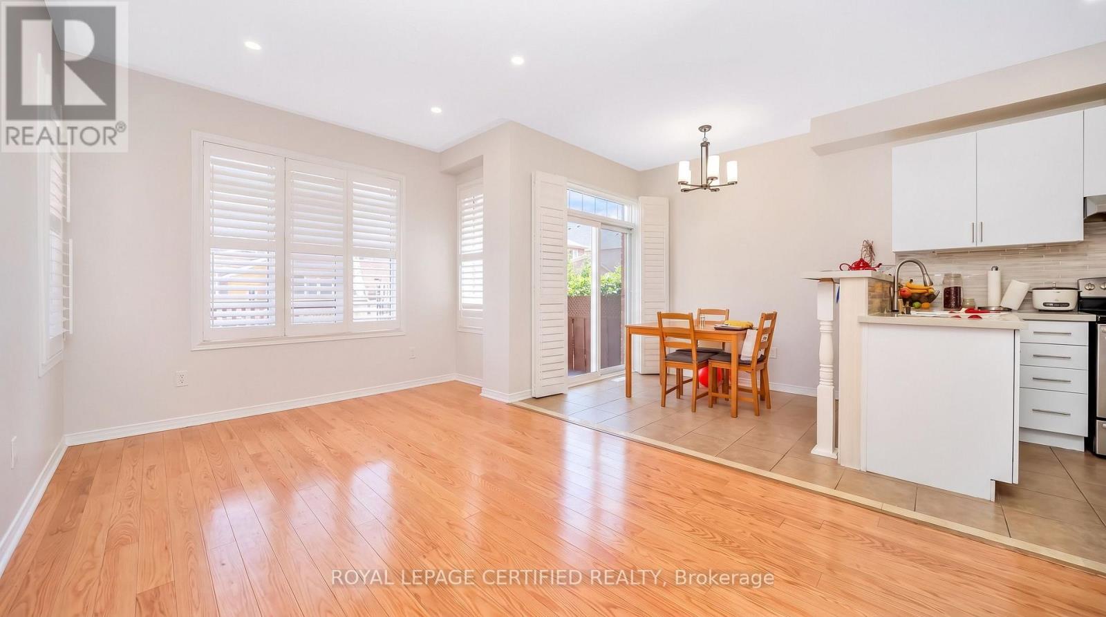 3274 SUNLIGHT STREET - 6