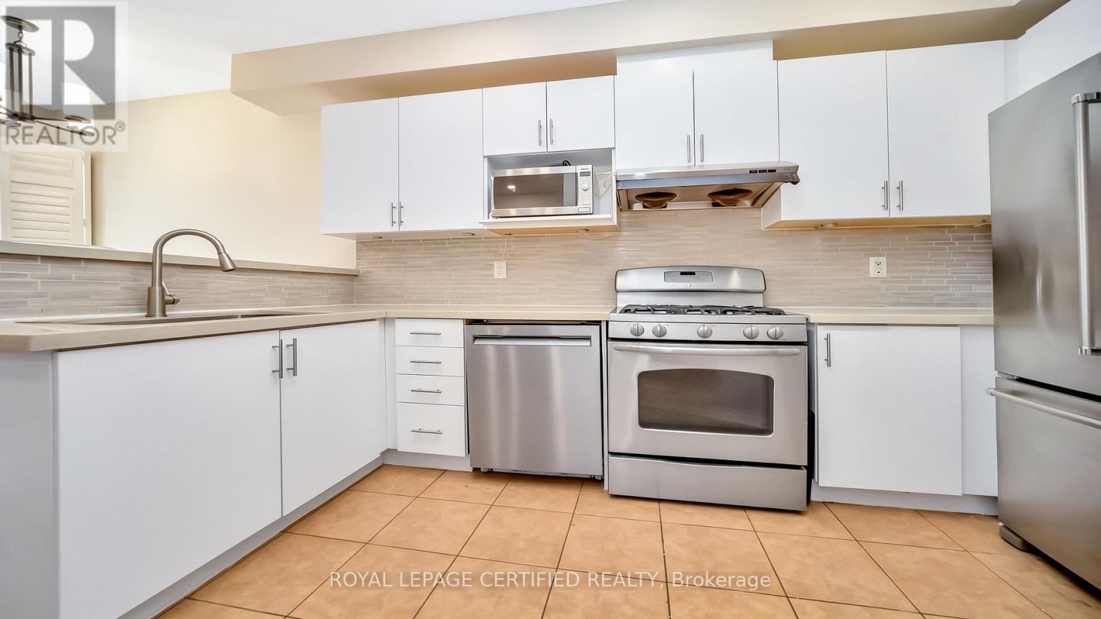 3274 SUNLIGHT STREET - 7