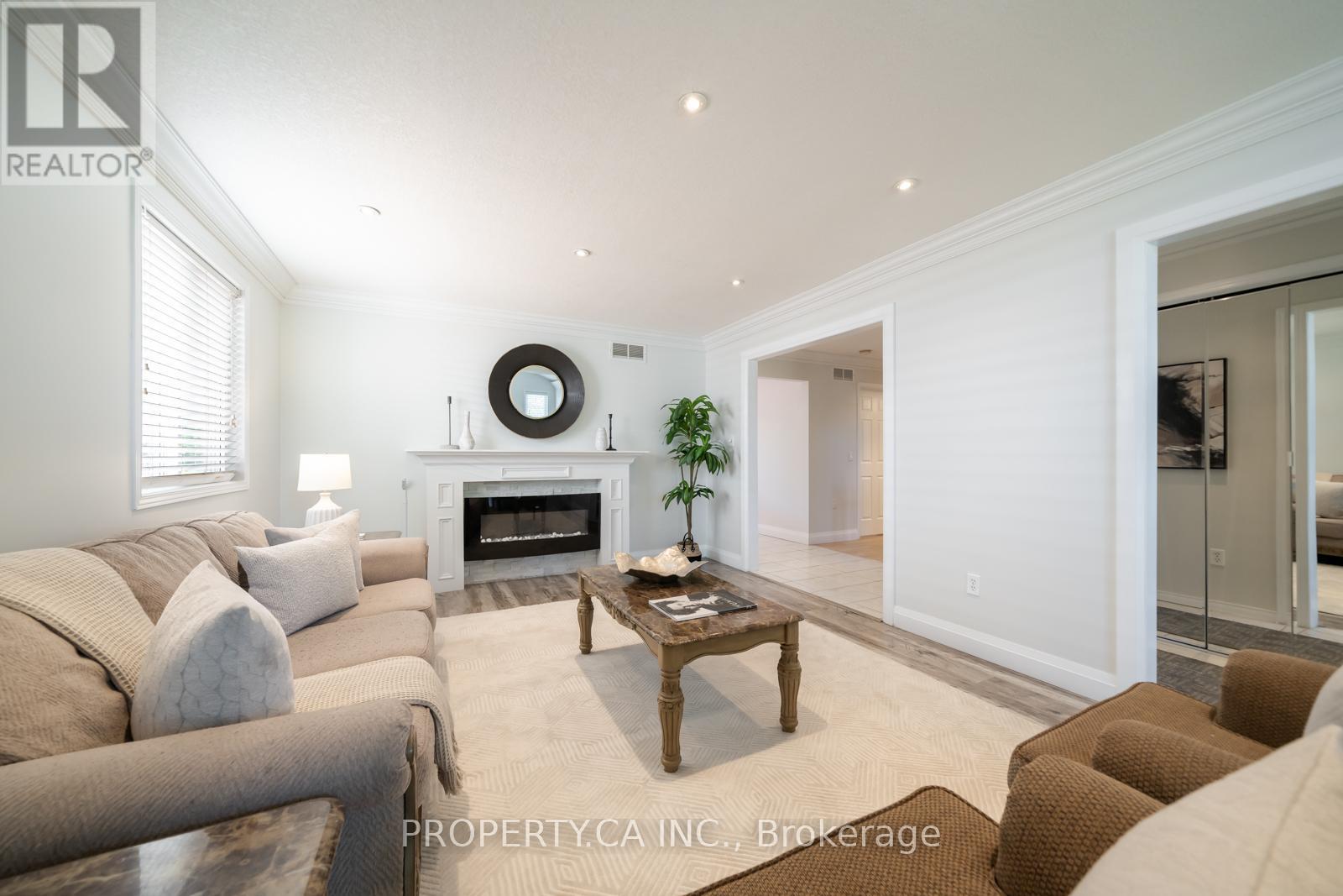 67 MASSENA DRIVE - 10