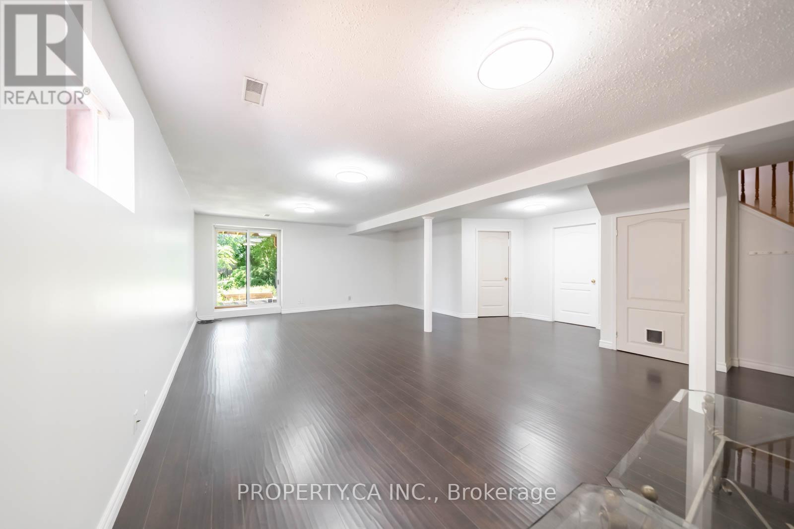 67 MASSENA DRIVE - 25