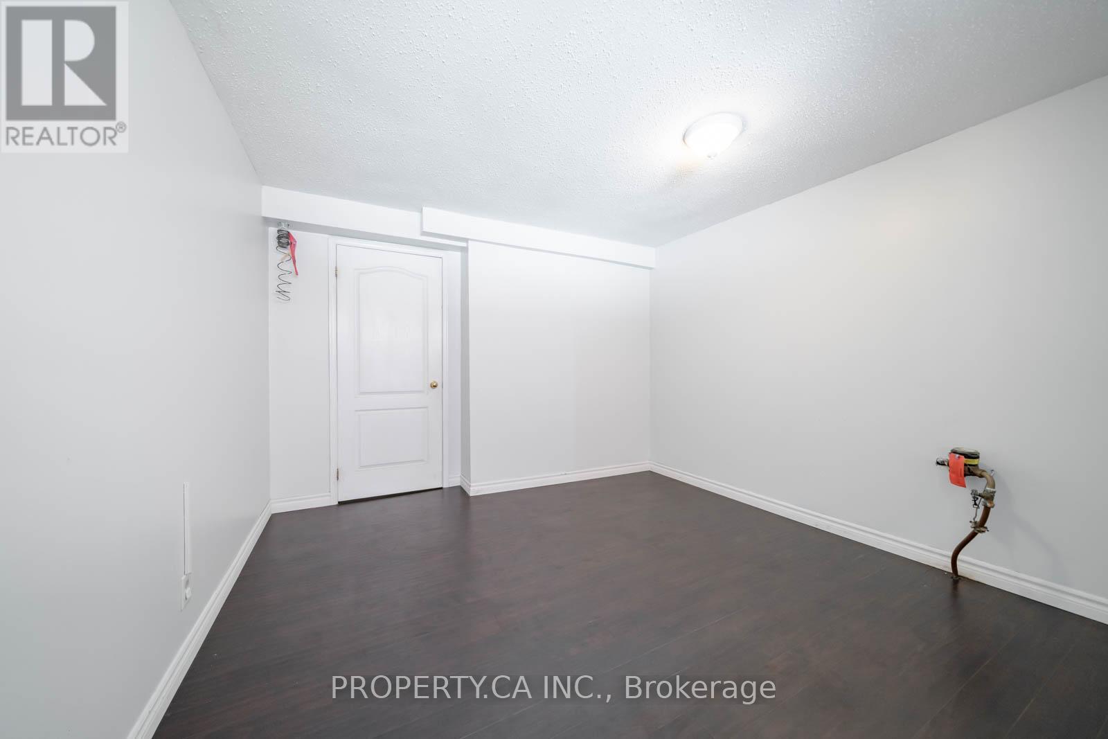 67 MASSENA DRIVE - 29