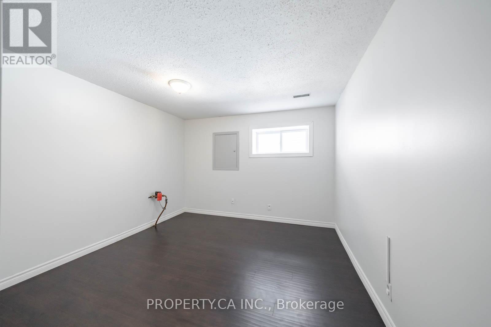 67 MASSENA DRIVE - 30