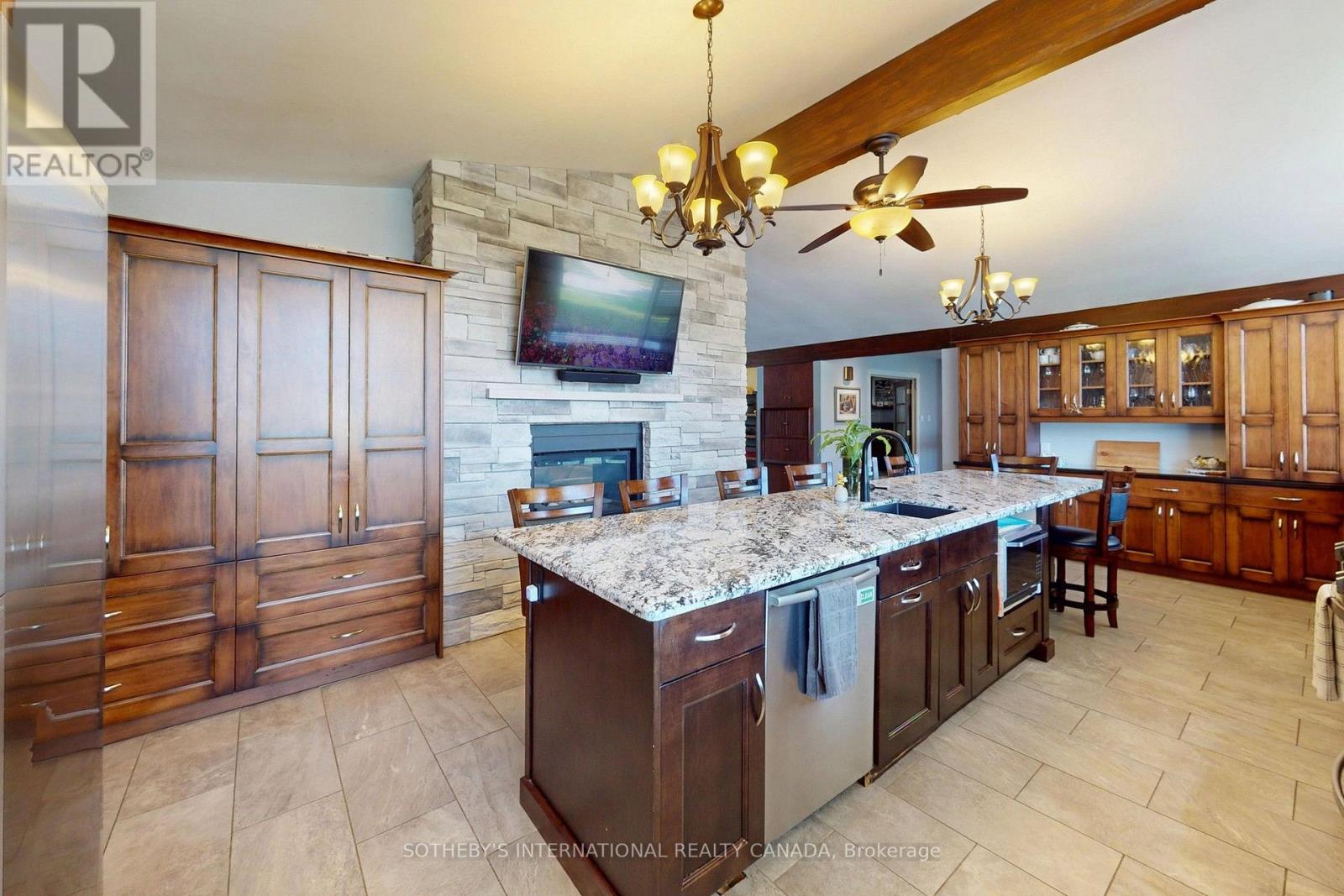 6292 BROOKFIELD AVENUE - 6