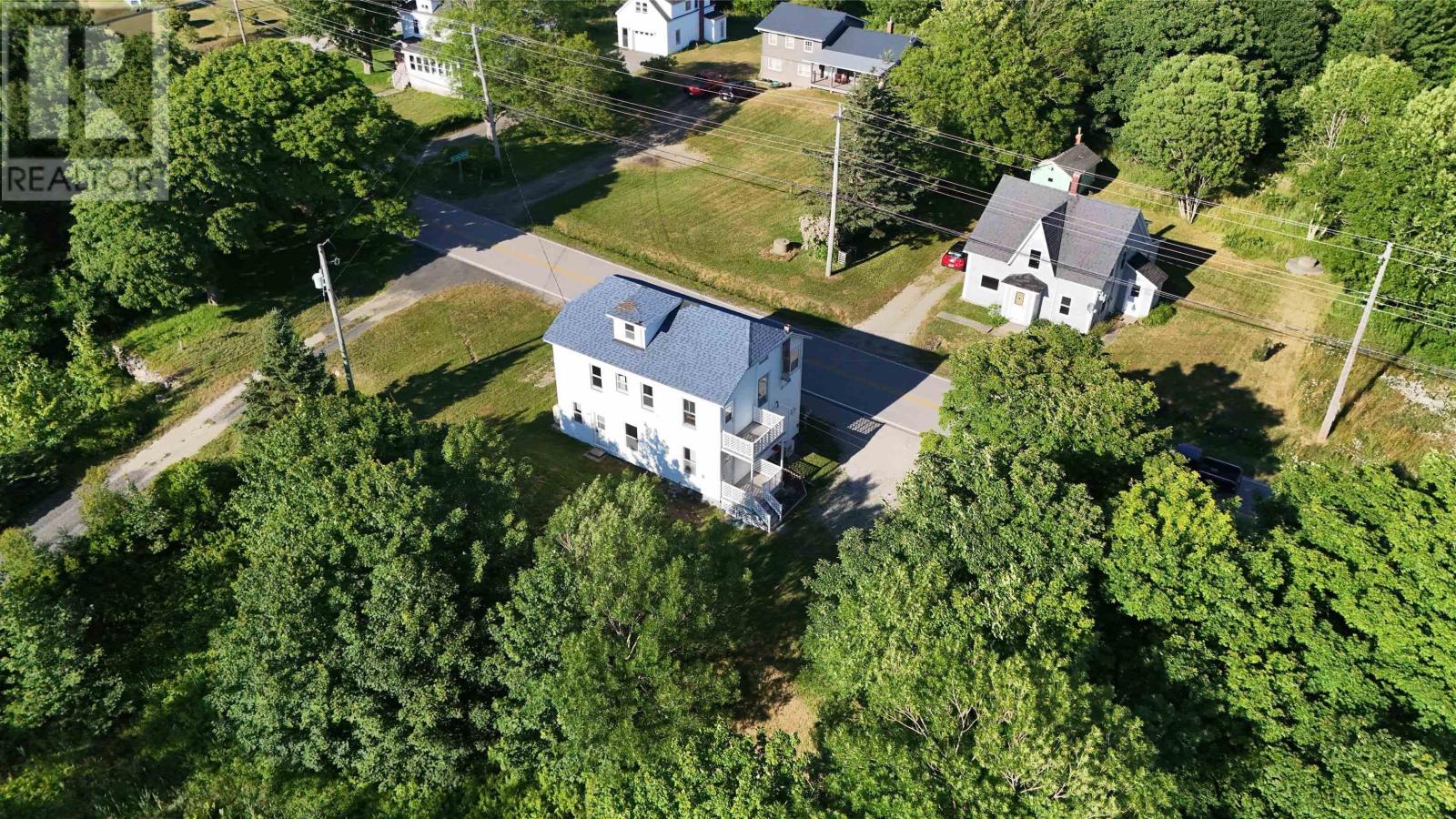3108 Highway 334 - 3