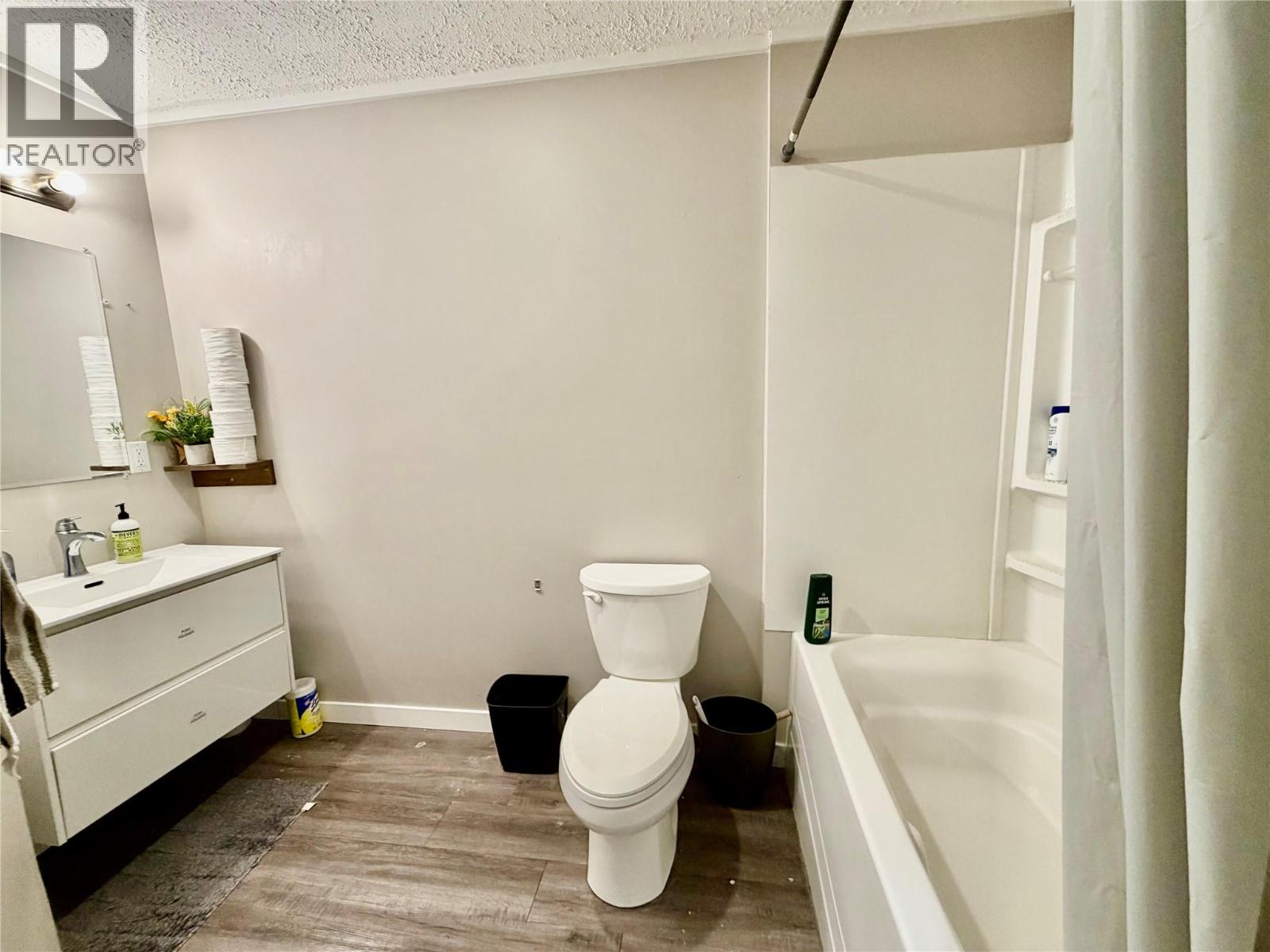 512 97A Avenue - 9