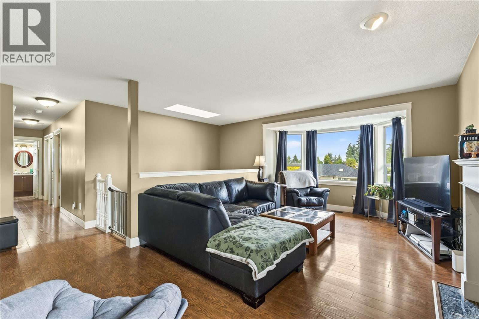 844 Therres Cres - 14