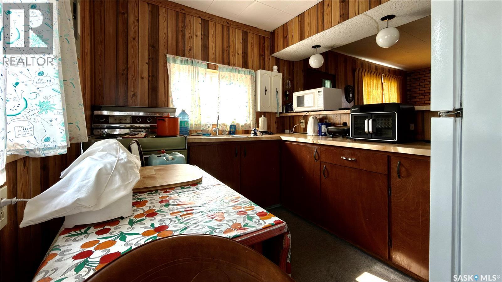 802 Lake AVENUE - 10