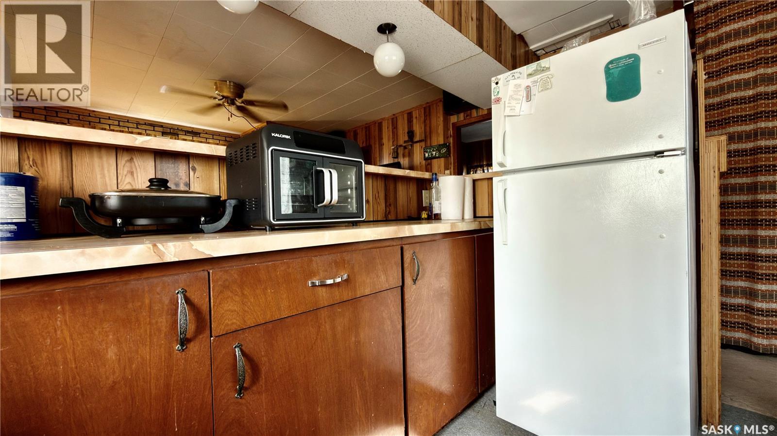 802 Lake AVENUE - 12