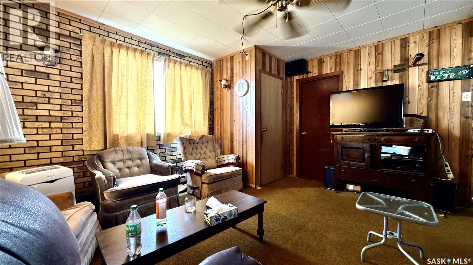 802 Lake AVENUE - 15