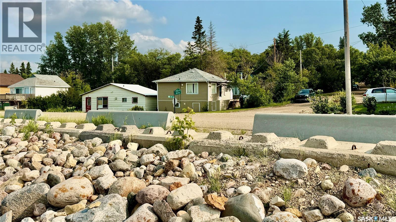 802 Lake AVENUE - 3