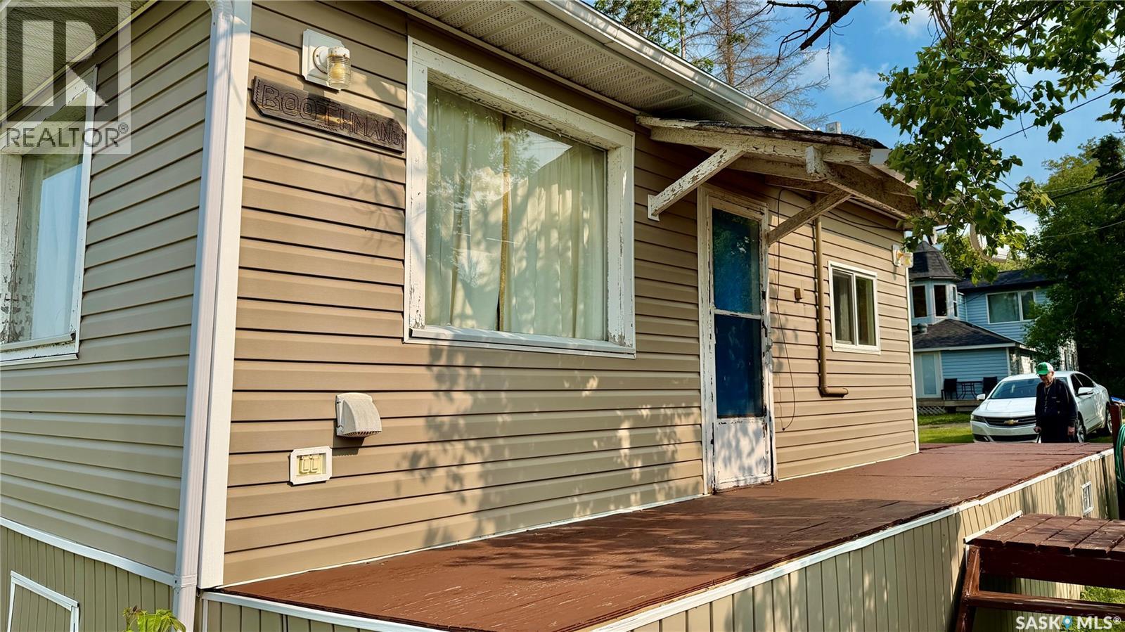 802 Lake AVENUE - 5