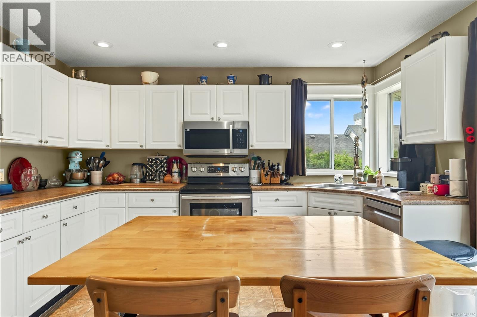 844 Therres Cres - 22