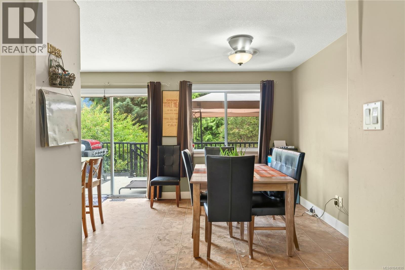 844 Therres Cres - 19