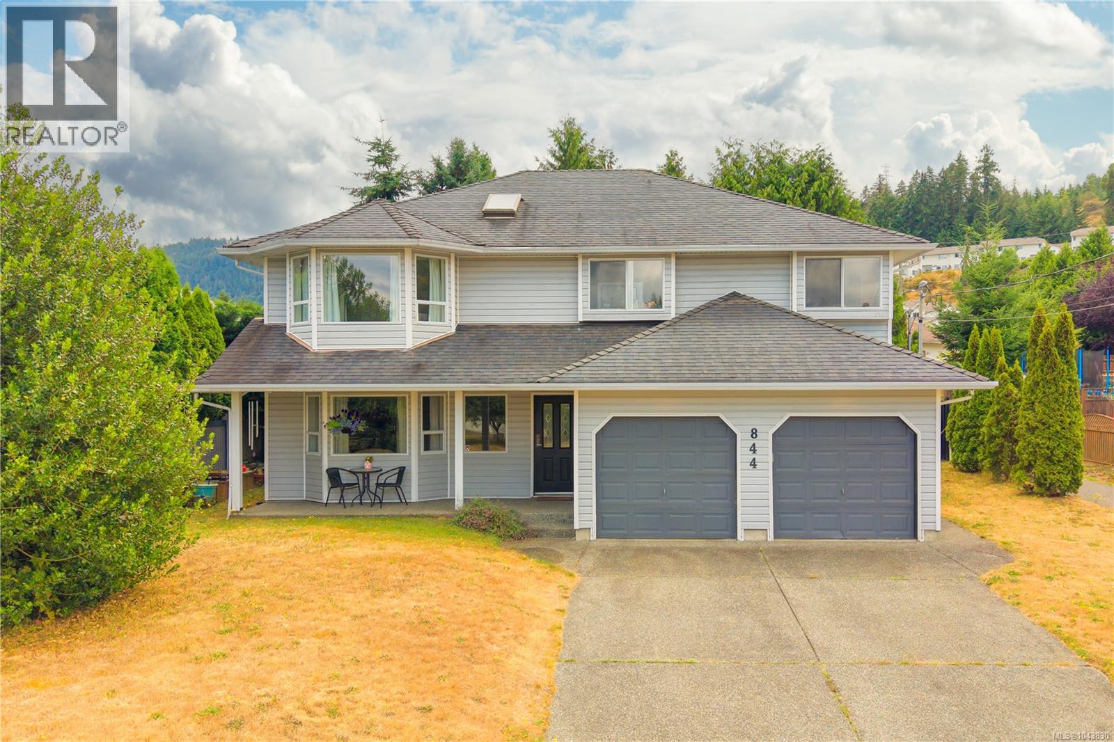 844 Therres Cres - 1