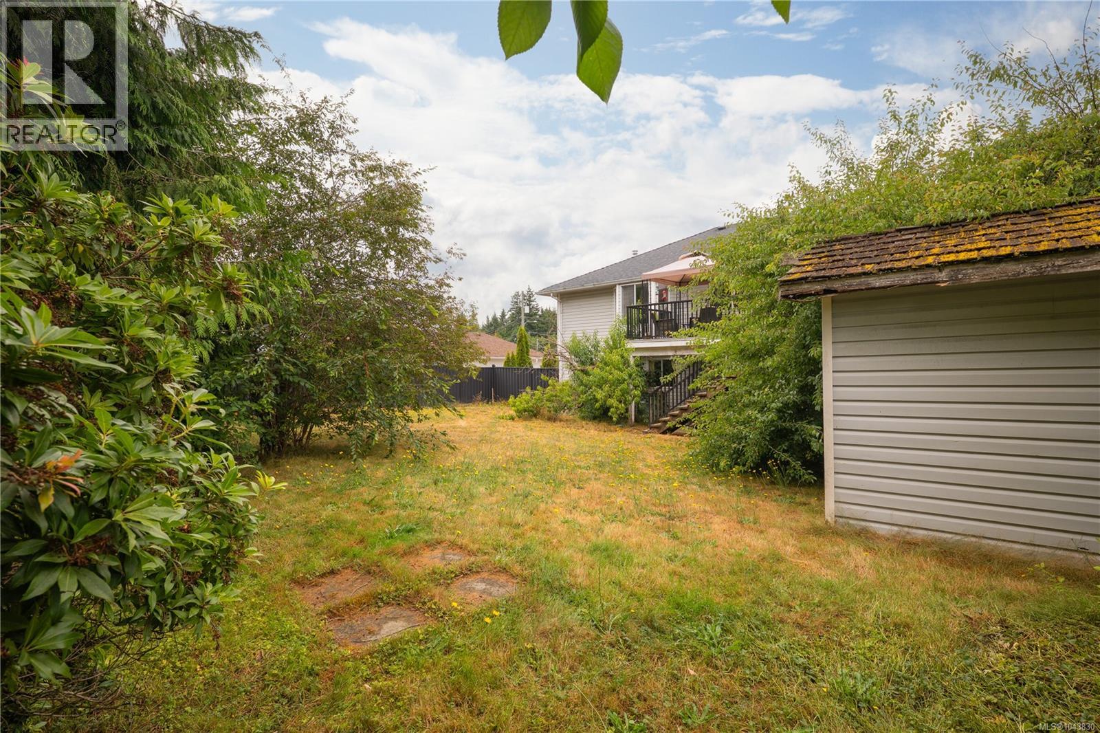 844 Therres Cres - 43
