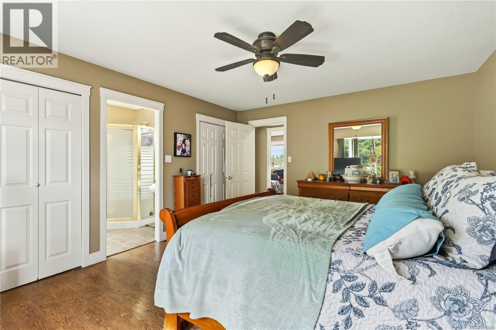 844 Therres Cres - 33
