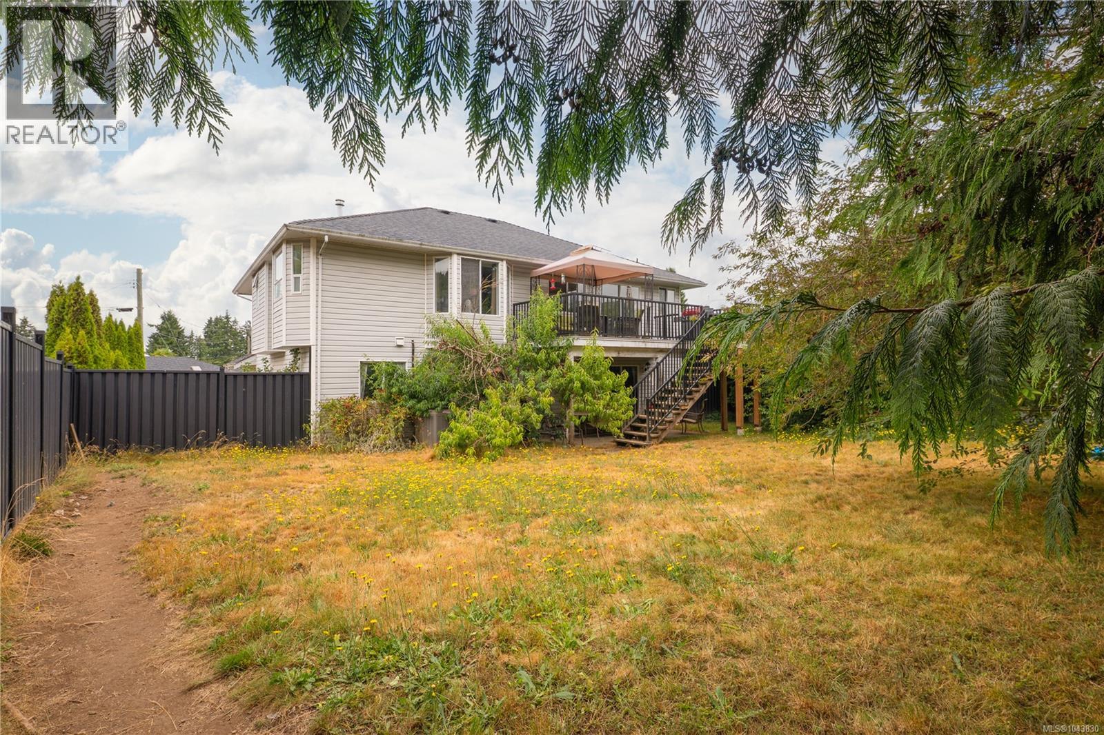 844 Therres Cres - 42
