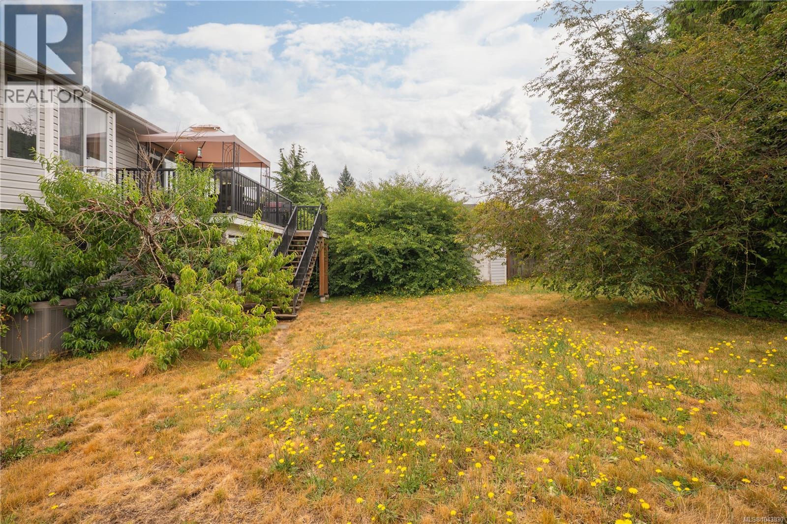 844 Therres Cres - 45